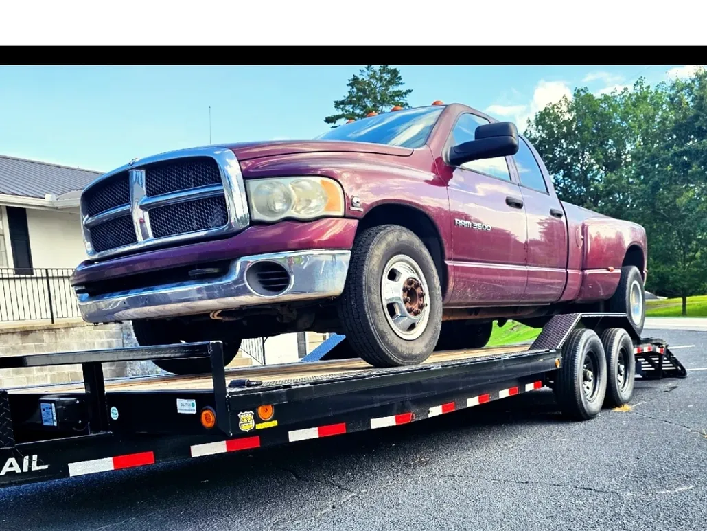 Equipment hauler trailer rental - Heavy-duty trailers for transporting vehicles and machinery in Villa Rica, GA